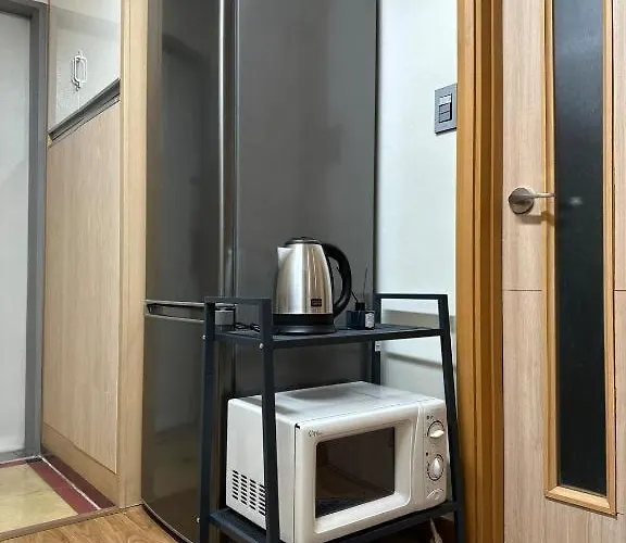 Cozy Duplex 10 Sec From Hongik Stn 아파트