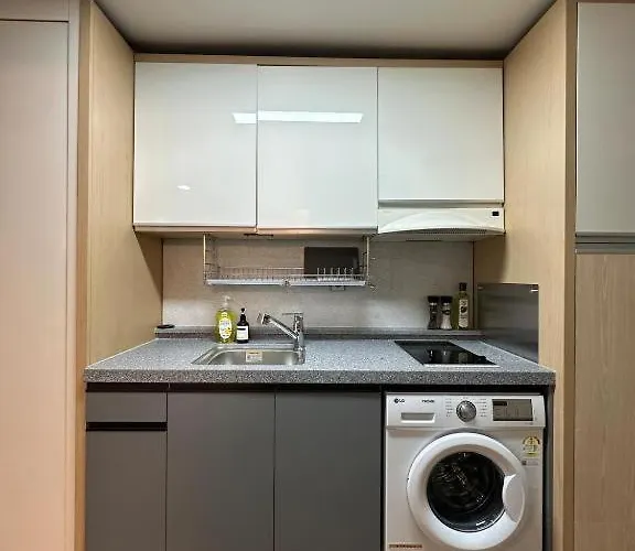 Cozy Duplex 10 Sec From Hongik Stn 서울특별시
