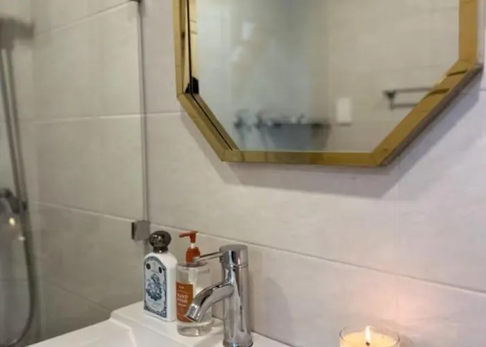 아파트 Cozy Duplex 10 Sec From Hongik Stn