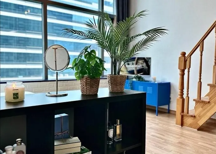 아파트 Cozy Duplex 10 Sec From Hongik Stn *